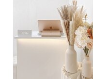ファブ トウキョウ(FAB Tokyo)の雰囲気（白を基調とした空間でオイルマッサージによる心地よいタッチ）