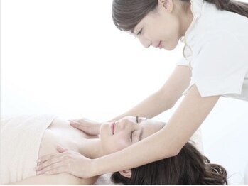 ロココ 神戸三宮店(Rococo)の写真/【劇的バストUP・美乳育成サロン】根本改善で理想のおわん型バストを叶えます！ハリのあるマシュマロ胸に☆