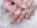 ピンクのガーリーハートネイル