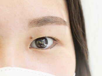 geNe 'n GRUS(ジーン アンド グルス)/まつ毛カール+美眉スタイリング