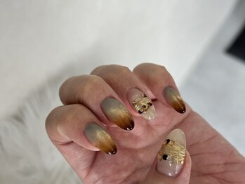 ラヴィッシュ(LAVISH)/ニュアンスネイル