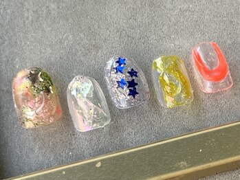 つめノさき/きらきら星埋め込みネイル