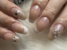 ワイグロウ(yglow.)/フレンチネイル+デザイン