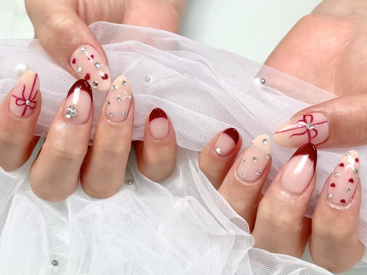 2026年冬トレンド】ボルドー ハートのネイルデザイン集｜人気順｜3