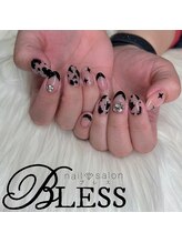 ブレス(BLESS)/黒フレンチ