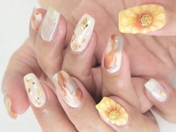 ネイルサロン アムゥ(a.muu)/スタンダードコース　　　¥8000-