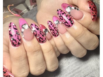 ヴィダ ネイルズ(VIDA NAILS)/レオパードネイル