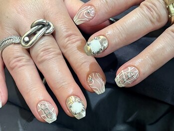 コフレ 心斎橋店(coffret)の写真/トレンドをおさえたデザイン多数ご用意♪お好きなカラー×デザインでワンランク上のネイルをお届け!!