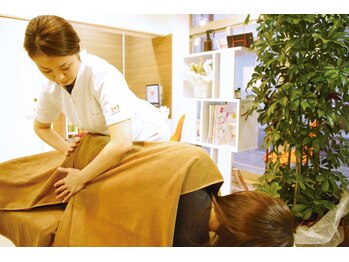 整体 骨盤調整サロン ボディライト フレンテ西宮店/骨盤調整　２