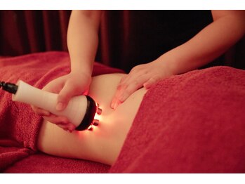 沐蘭(ムーラン)/ハイパーナイフで美くびれに♪