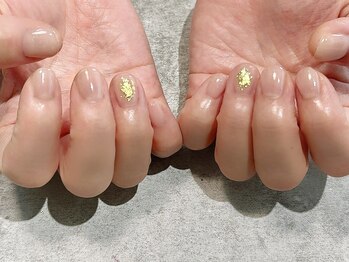 ヒールネイル(heal nail)/くすみいちごみるく×金箔.