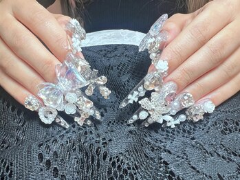 ナナネイル(Nana Nail)/キラキラロングネイル