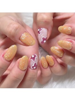 リフュージュ 隠れ家/デイジー柄ネイル