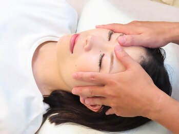 しろねこ整体院/クラニオで小顔に