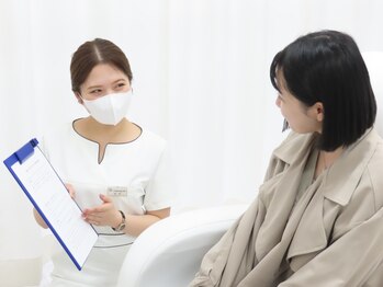 ホワイトニングカフェ 金沢店(WhiteningCafe)の写真/【初めてのセルフホワイトニング】急に顔を出す機会があっても自信のある口元に☆輝く笑顔を手に入れよう！