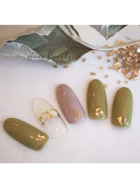 大人カラーで春ネイル