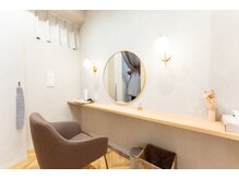 千歳の女神 西尾本店の雰囲気(お施術後は快適に、ごゆっくり身支度をどうぞ…☆ReFa完備☆)