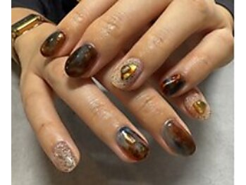 キオプラス(KIO+)の写真/《定額デザインが大人気♪》流行りのカラーと季節のデザインやトレンドネイルで指先をオシャレに♪
