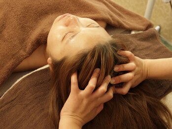 リンパケア顔筋美容のフフ(ff)/ヘッドマッサージ