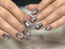 エクルーン(ecloun)/個性派ぷっくり黒マグニュアンス
