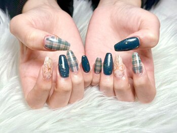 ダイヤモンドネイルスタジオ ニシニッポリ(Diamond Nail Studio Nishinippori)の写真/圧倒的センス×豊富なアートで理想を形に。高技術で持ちも抜群！イベントを彩る自信のデザインをご提案。