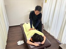 しん整体 ラボの雰囲気（しん整体を受けて体が動くようになれば、心も体も弾みます。）