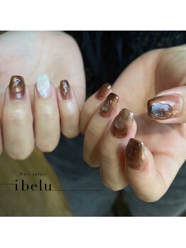 イベル(ibelu)/ブラウンニュアンスネイル