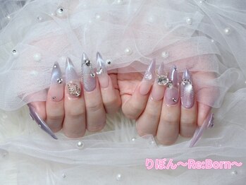 りぼん(Re:Born)の写真/スラっとした美フォルムで、自爪コンプレックス解消★リーズナブルに長さだしができます♪当日予約OK！
