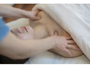 アクア/【太田市/ハワイアンロミロミ】