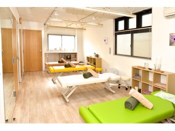 背骨ラボ 恵比寿整体院(labo)/施術ルーム/恵比寿/整体