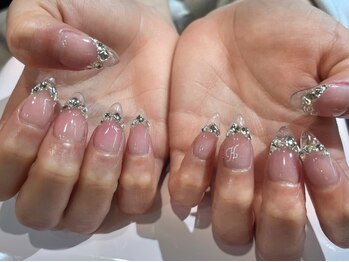 コフレ 心斎橋店(coffret)の写真/【当日予約もOK】スカルプ+アート2本¥8800/アート10本¥11000☆爪のフォルムを綺麗に長くみせたい方へ！