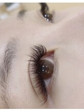 ★今年一番人気【アンドヘルシー」とは、まつ毛エクステとまつ毛パーマを組み合わせた新しい施術方法です。