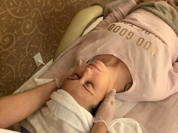 フォト トリートメント シエル(ciel)の写真/【フォト美顔で引き締め・引き上げ♪】リフトアップ効果!イベント前や肌にお悩みの方などにおすすめです◎