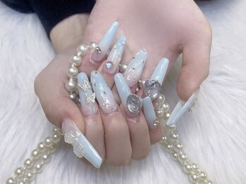 クイーンネイル 新宿(Queen nail)の写真/《持ち込みOK◎》何回目でも同価格の通いやすさ抜群サロン☆貴方だけの可愛い指先を叶えます♪モチの良さ◎