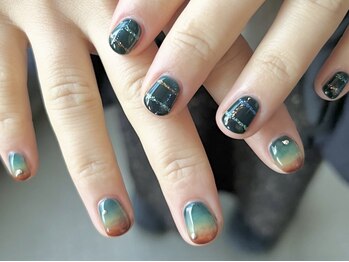 セダム(Sedum)の写真/ショートネイルでも理想のデザインを叶える!付替オフ無料/丁寧ケア付でモチ◎デザインの相談もお気軽に♪