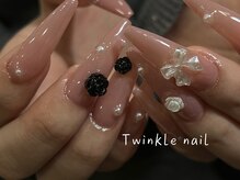 長さ出しシンプルデザインネイル