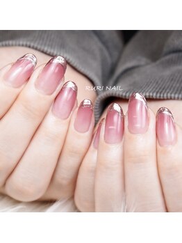 瑠璃(RURI)/ミラーフレンチネイル