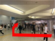 美骨矯正 ステキプロ(SUTEKI pro)/突き当たりを右折