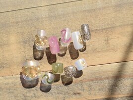 8月select(K)7,980円/全10種