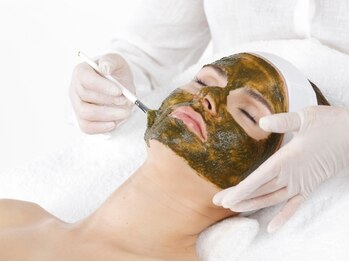 アジュールネイル アンド ビューティー 京橋店(AzurNail & Beauty)の写真/圧倒的な肌質改善を実現◎最高級ハーブをたっぷり使用！ニキビケア/赤み/肌荒れ/毛穴/シミしわ改善!!