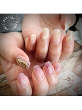 ネイルアトリエ エルメル(nail atelier Armel)/透明感アシンメトリー