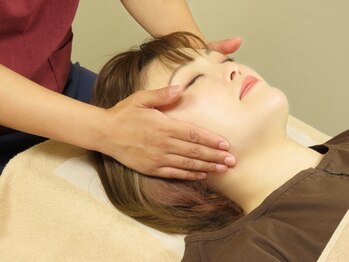 鍼灸院 虹/整体　骨盤矯正　小顔　ヘッド