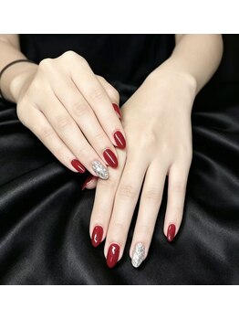 Luna Nail Salon|板橋店【フィルイン/パラジェル】の写真/カラー200色以上!お好みのカラーで丁寧に仕上げます◎【初回オフ無料★ハンドワンカラー/ラメグラ¥4000】