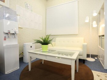 かん健康整体院/カウンセリングソファ