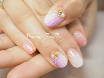 タイニーツリー(Tiny Tree)/リゾートネイル☆