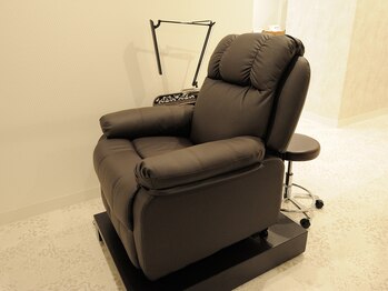 ニコットラッシュ 神戸三宮店(nicott lash)/【ふかふかの施術ソファ完備】