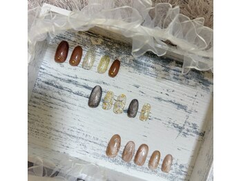 レアネイル(Re'a nail)の写真/デザインに悩んだら経験豊富なネイリストにご相談下さい！流行をおさえたデザインもお手頃価格で楽しめる♪