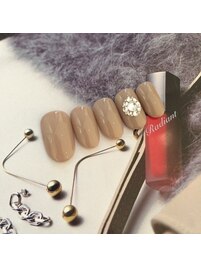 大人ビジューネイル