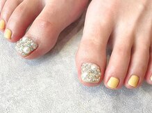 ファルファラ(farfara)/ビジューデザインネイル