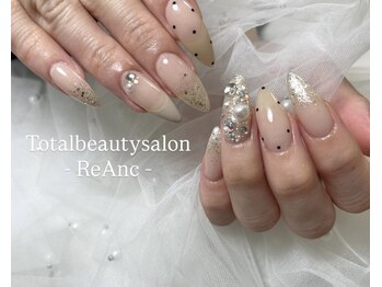 ドット柄ネイル